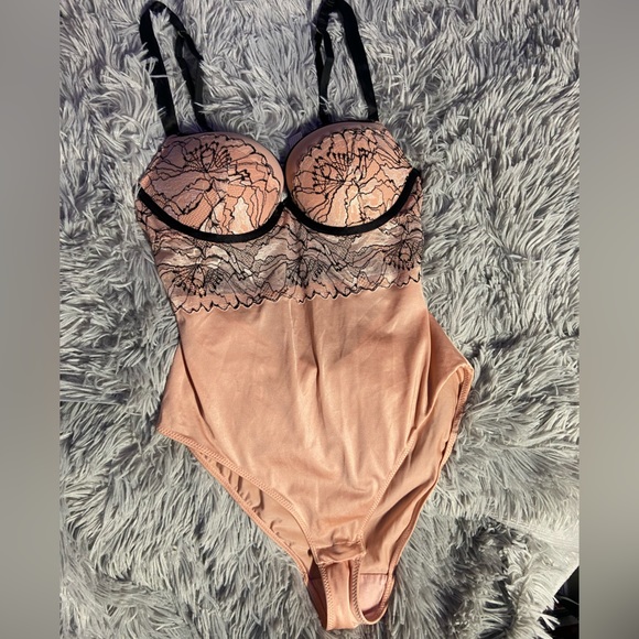 NWOT Peach Sexy Satin Teddy with black detail Sz S - Picture 5 of 10